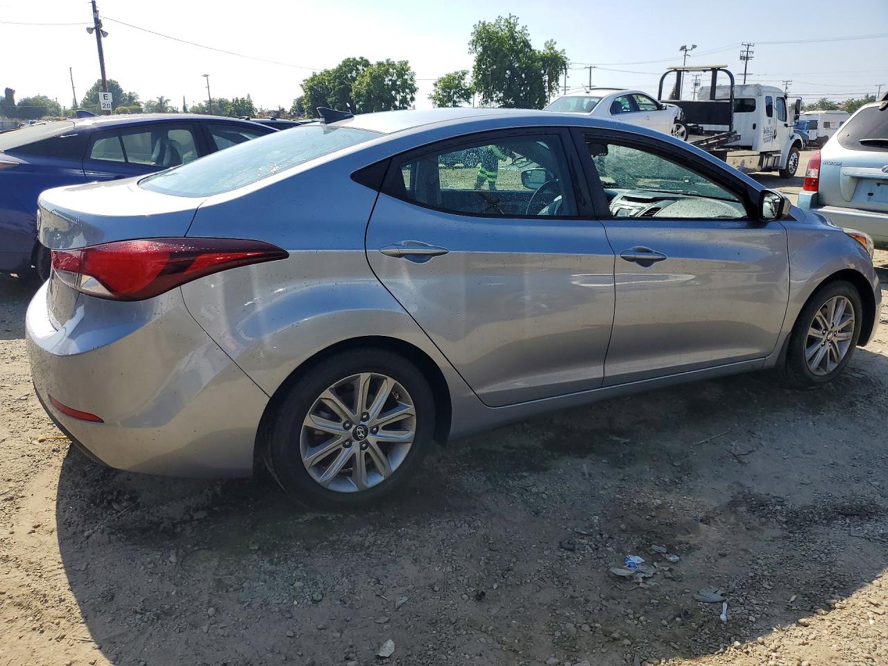 2016 HYUNDAI ELANTRA SE photo 5