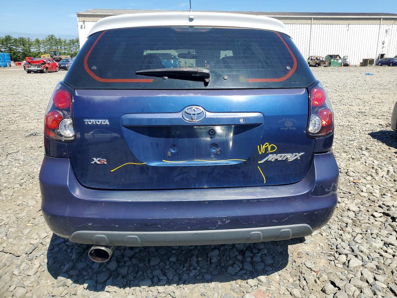 2003 TOYOTA COROLLA MATRIX XR photo 11