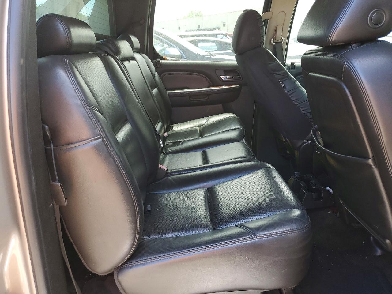 2007 CADILLAC ESCALADE EXT photo 19