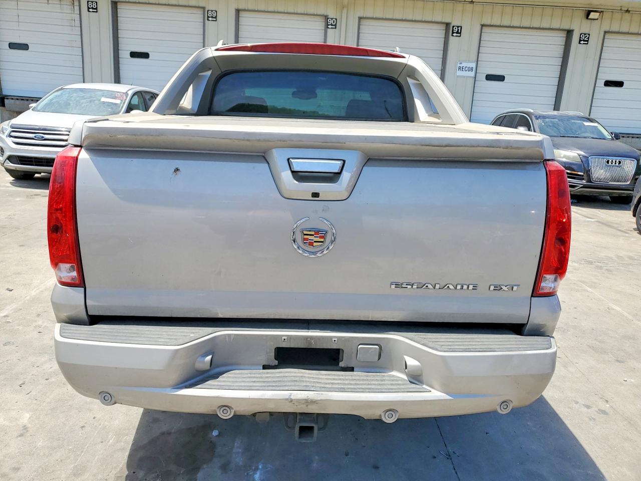 2007 CADILLAC ESCALADE EXT photo 11