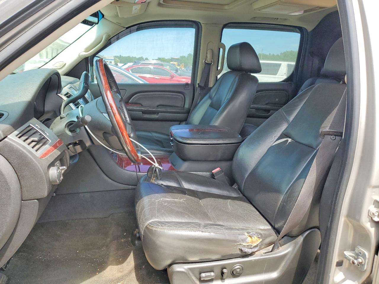 2007 CADILLAC ESCALADE EXT photo 13