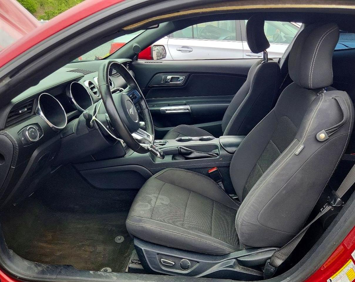 2016 FORD MUSTANG photo 19