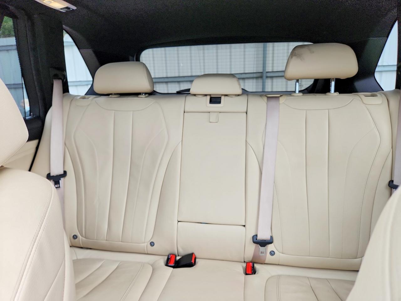 2017 BMW X5 XDRIVE50I photo 28