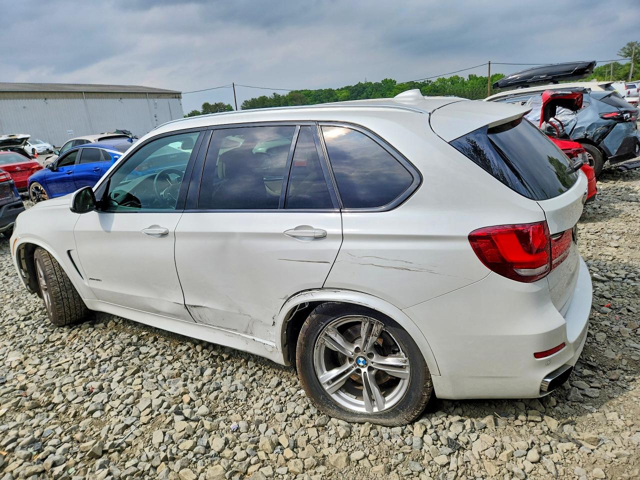 2017 BMW X5 XDRIVE50I photo 4