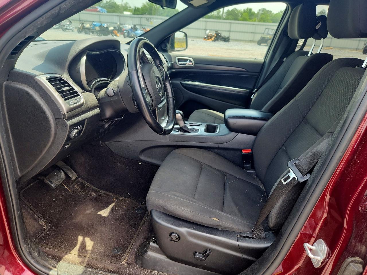 2018 JEEP GRAND CHEROKEE LAREDO photo 13