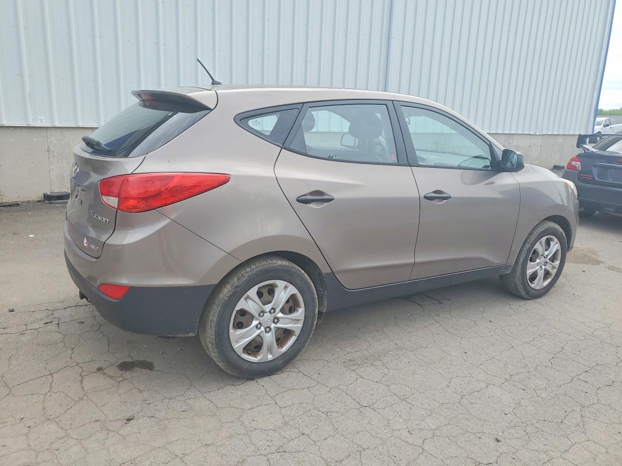 2013 HYUNDAI TUCSON GL photo 5