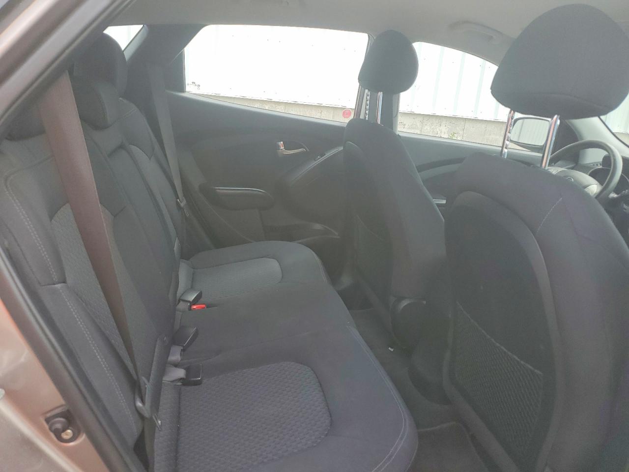 2013 HYUNDAI TUCSON GL photo 21