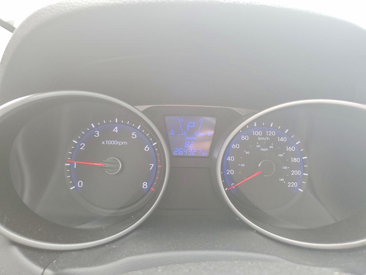 2013 HYUNDAI TUCSON GL photo 17