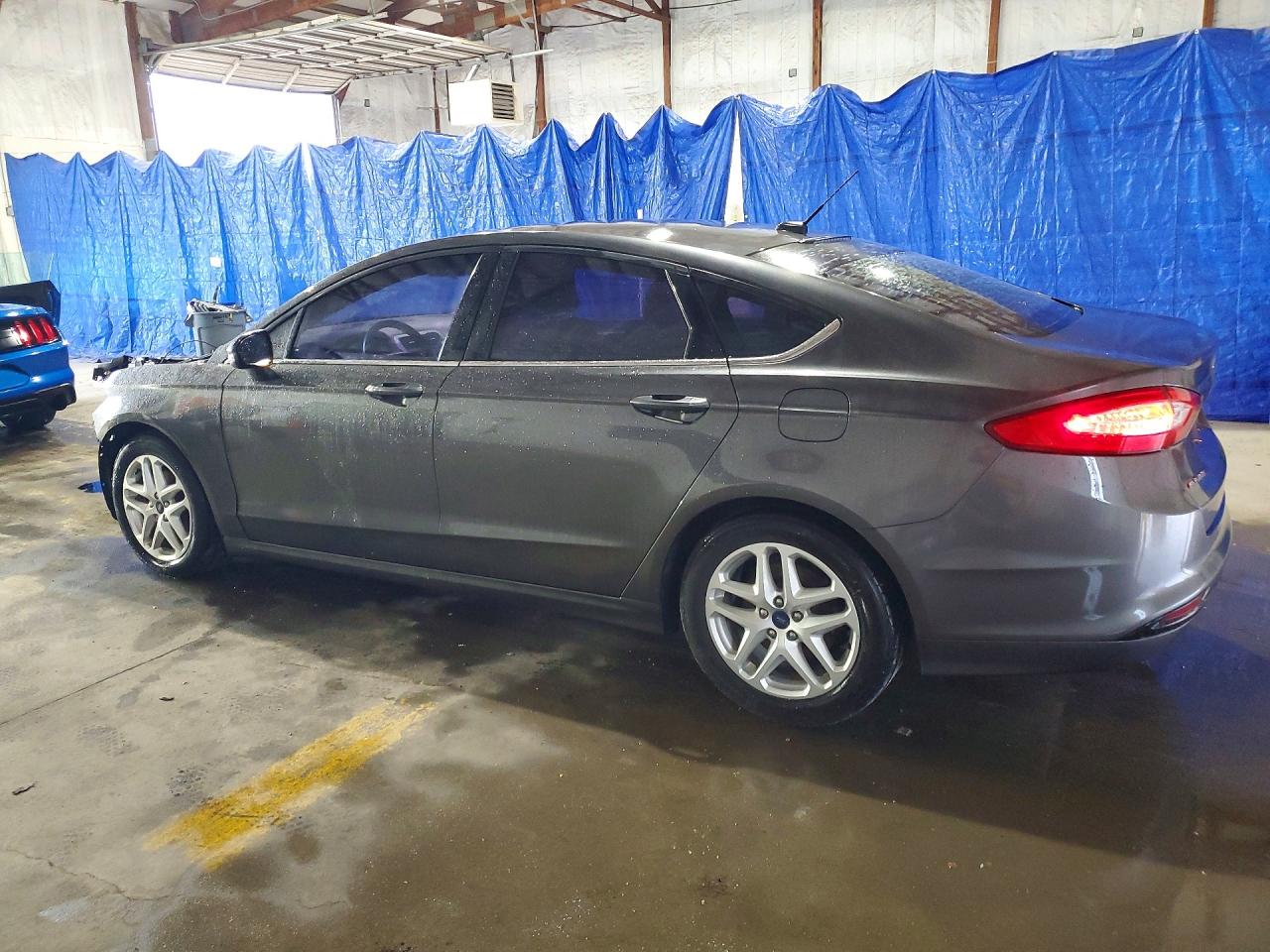 2015 FORD FUSION SE photo 3