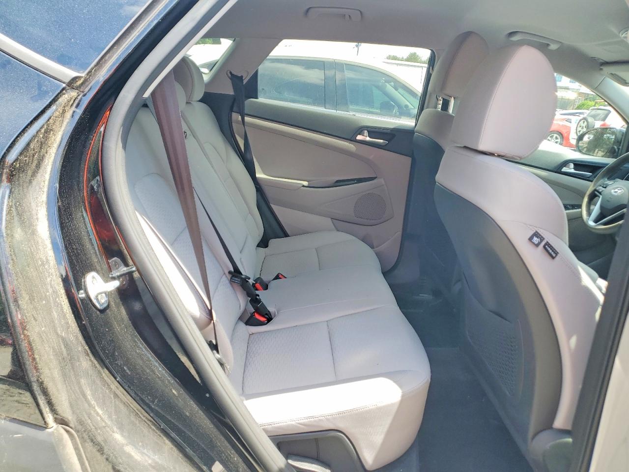 2019 HYUNDAI TUCSON SE photo 21