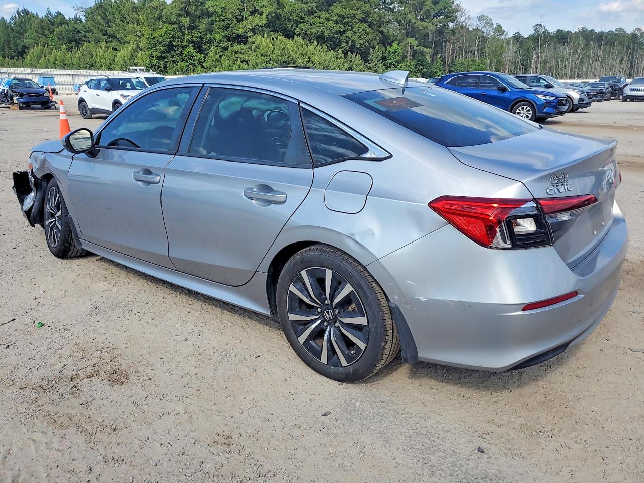 2022 HONDA CIVIC EX photo 3