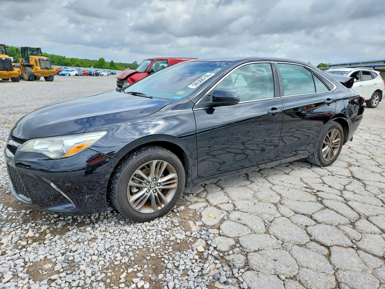 2017 TOYOTA CAMRY