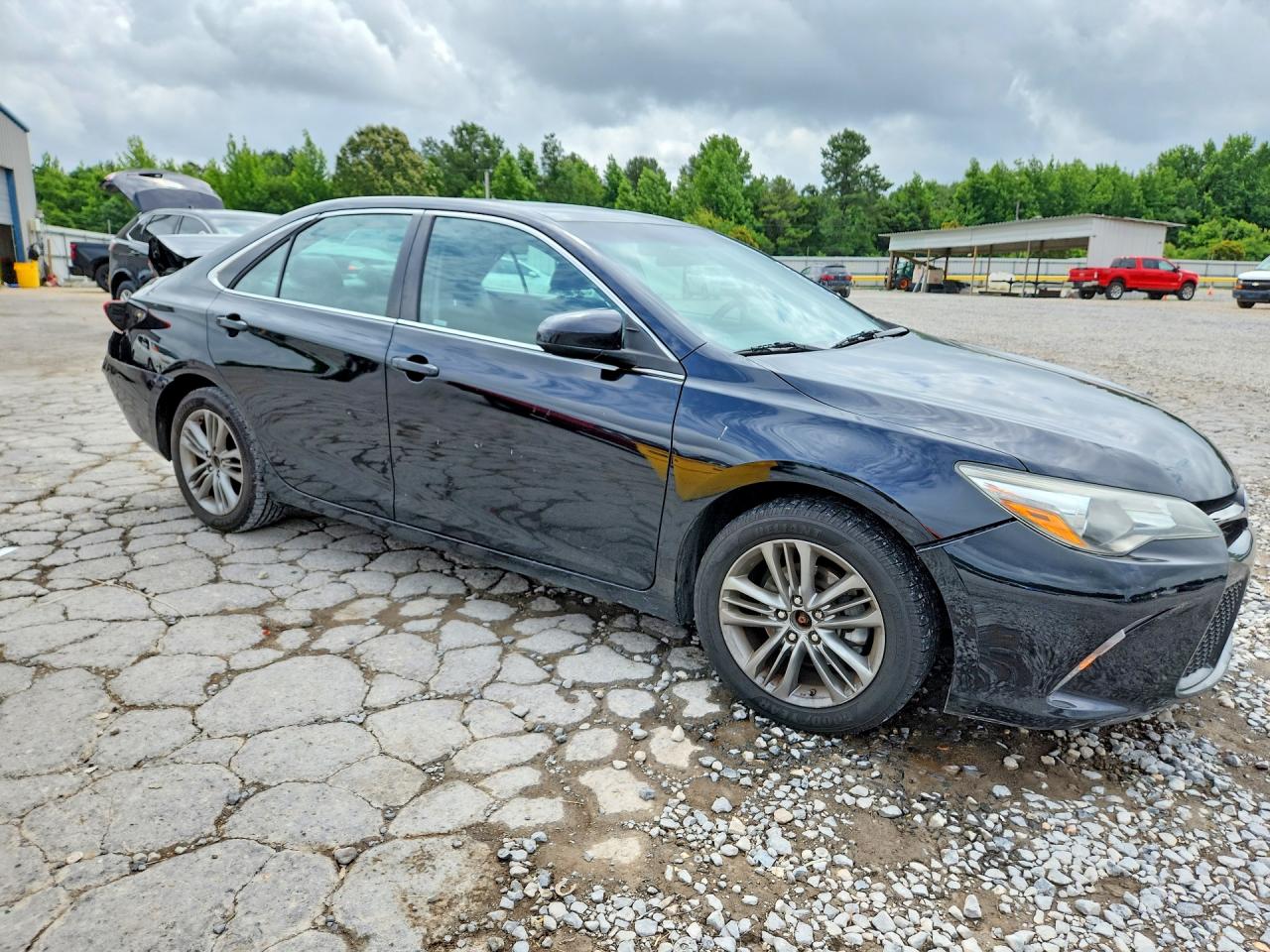 2017 TOYOTA CAMRY SE photo 10