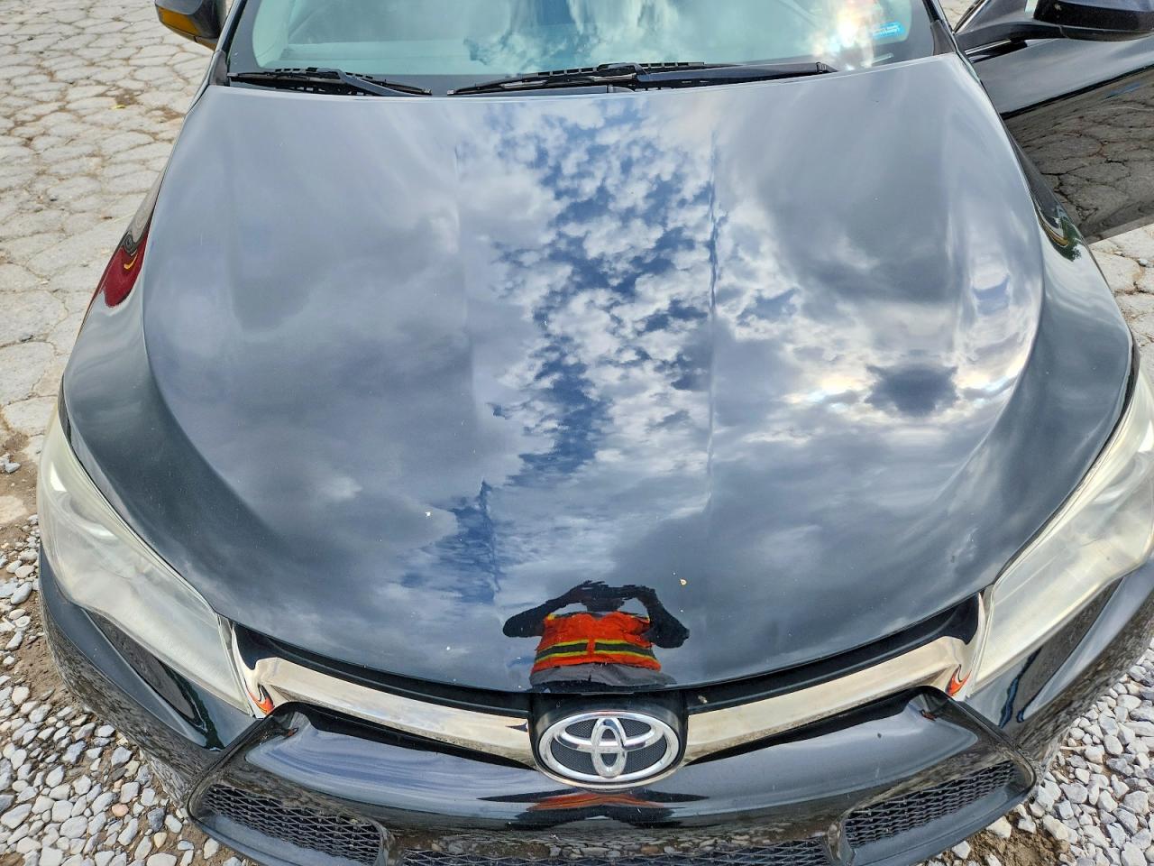 2017 TOYOTA CAMRY SE photo 31