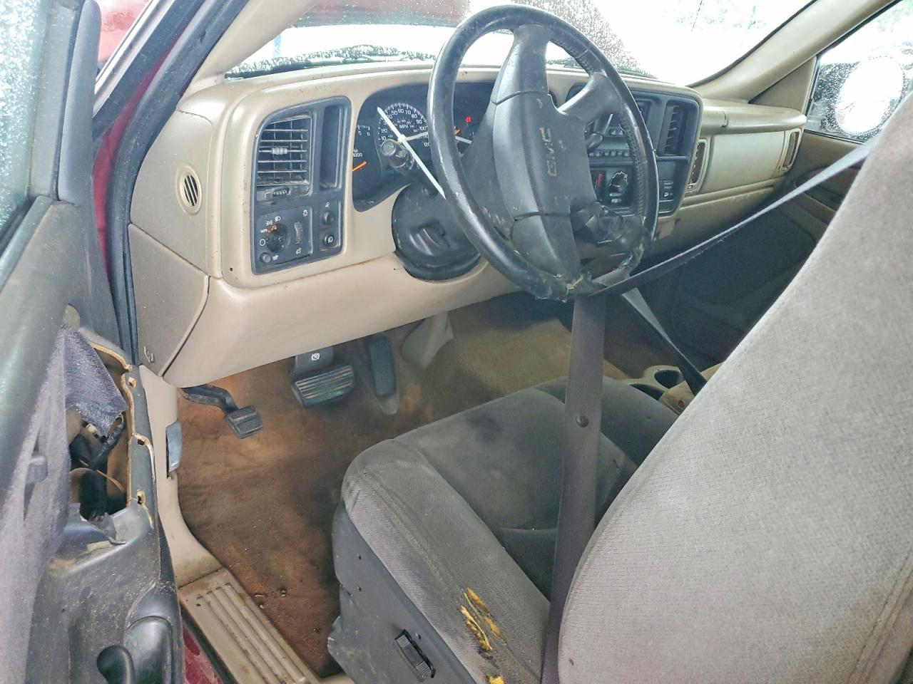2004 GMC NEW SIERRA C1500 photo 15