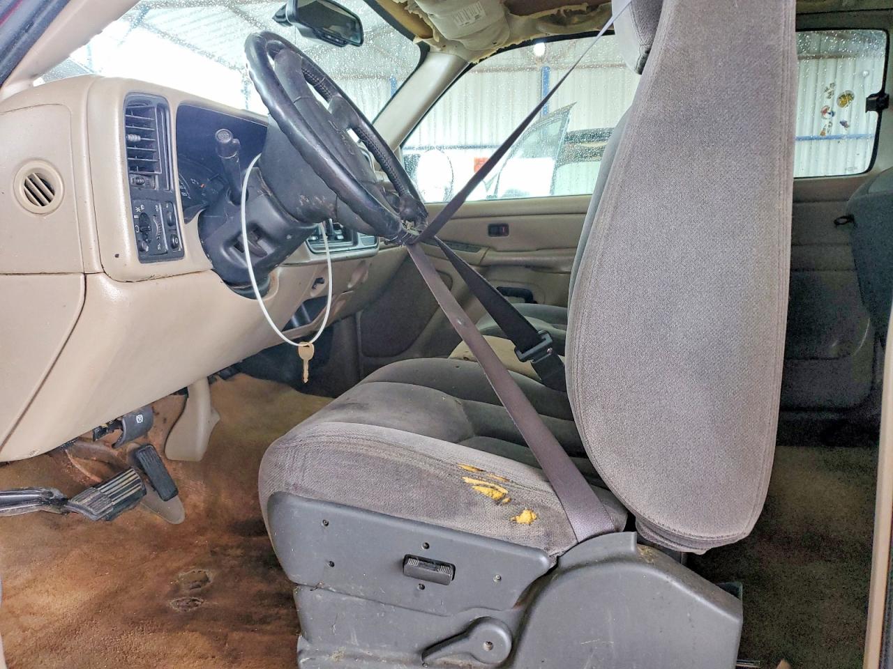 2004 GMC NEW SIERRA C1500 photo 13