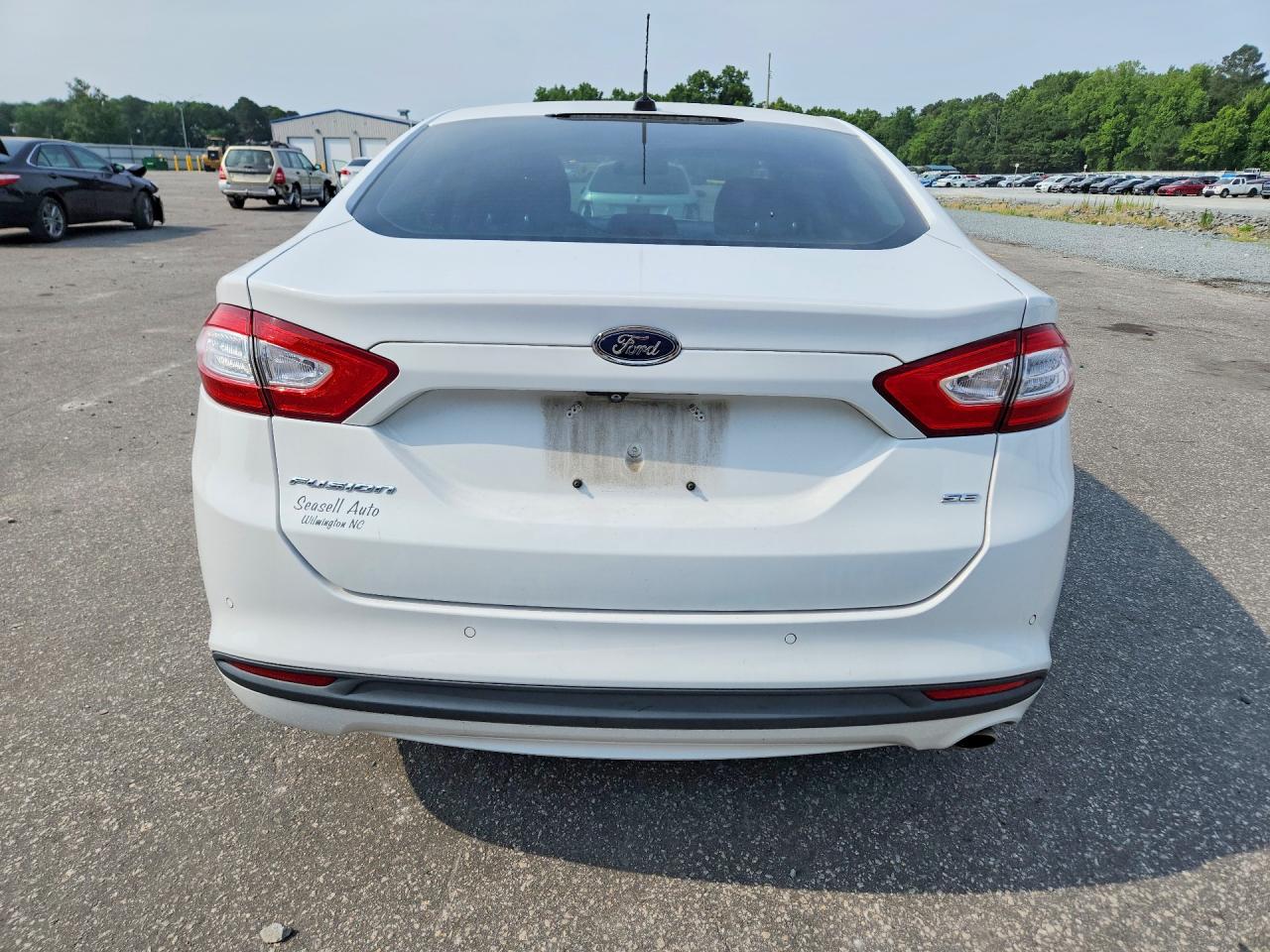 2016 FORD FUSION SE photo 11