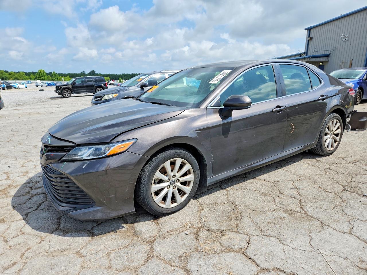 2018 TOYOTA CAMRY