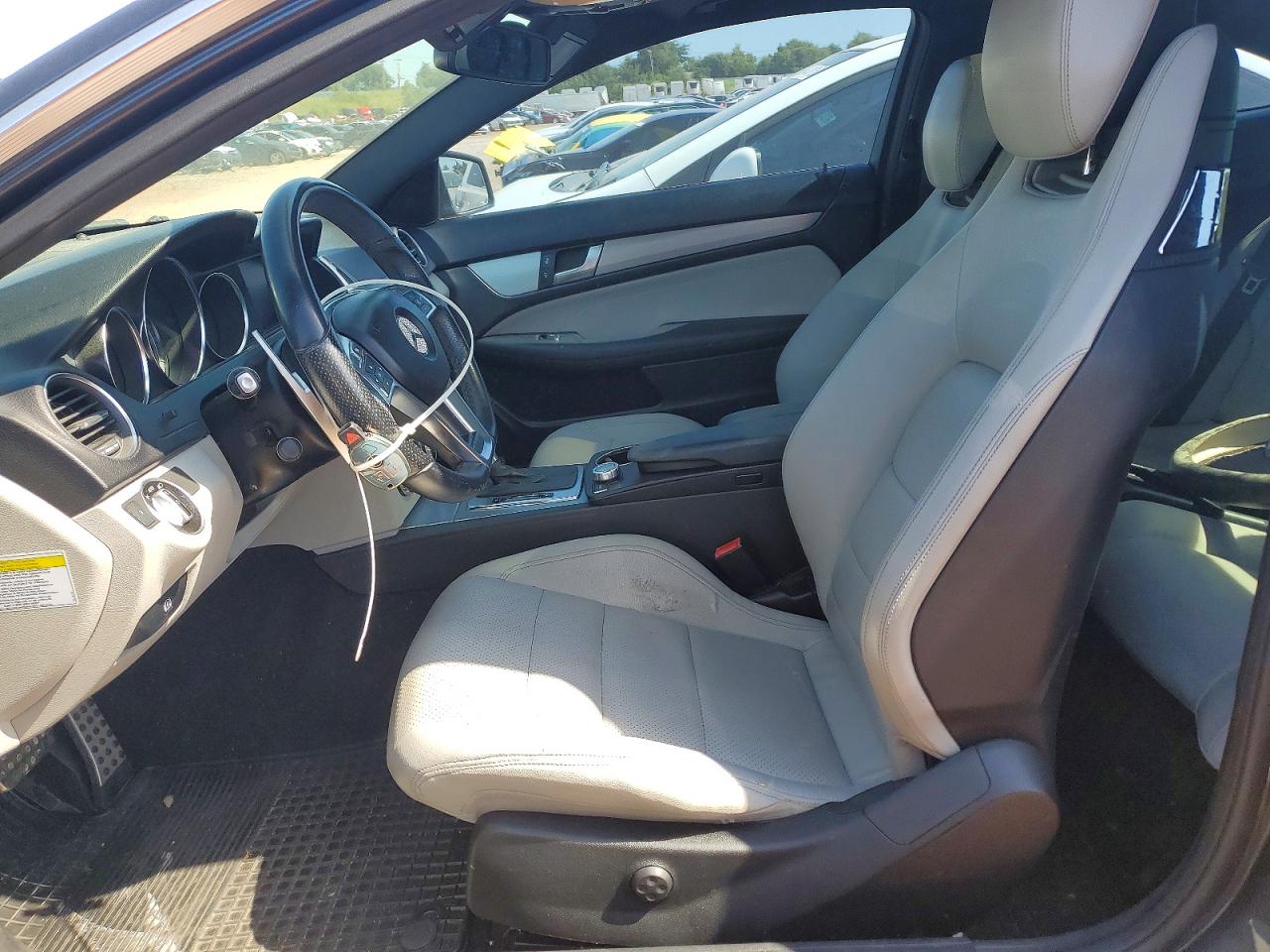 2013 MERCEDES-BENZ C 250 photo 19