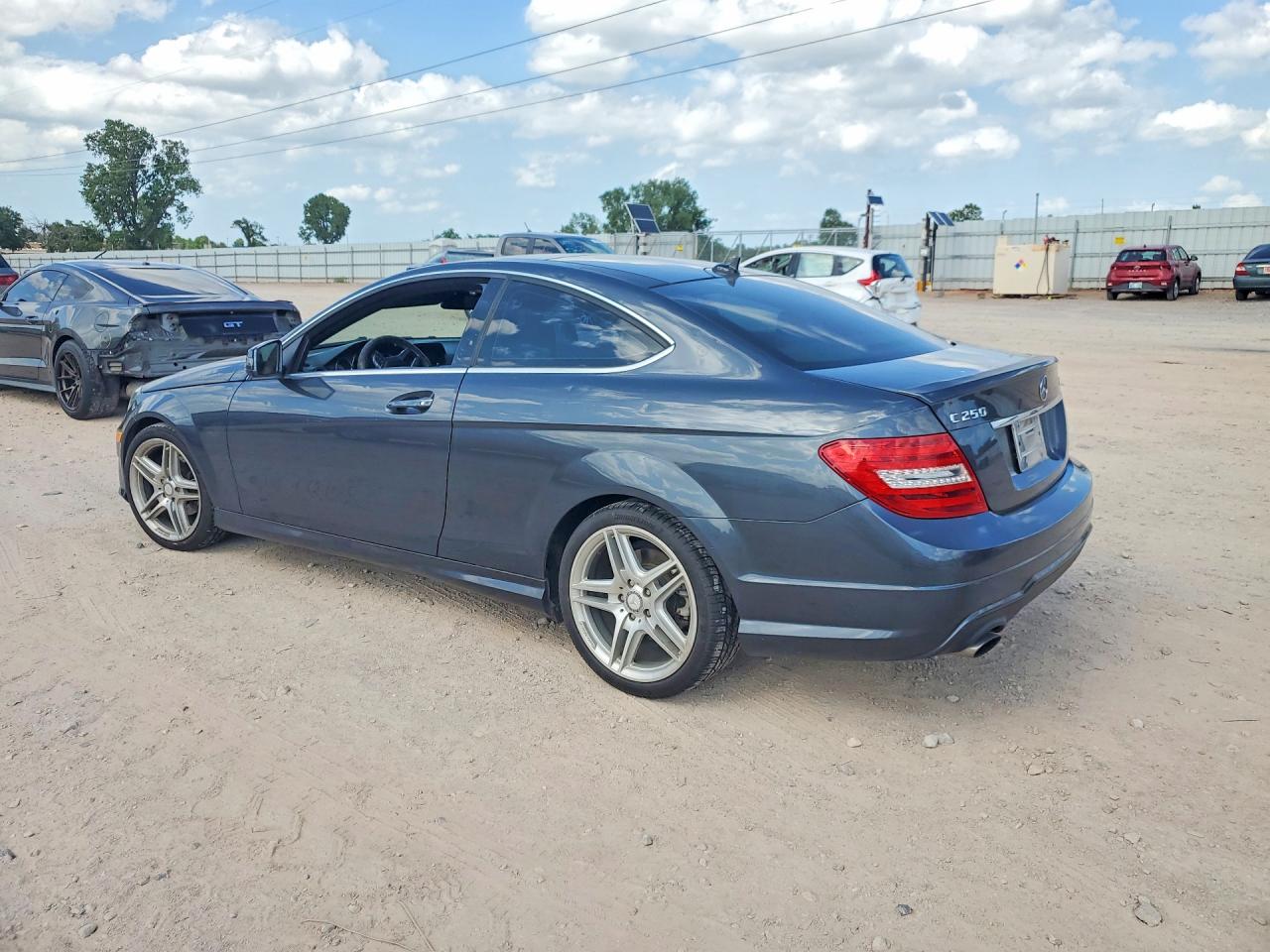 2013 MERCEDES-BENZ C 250 photo 4