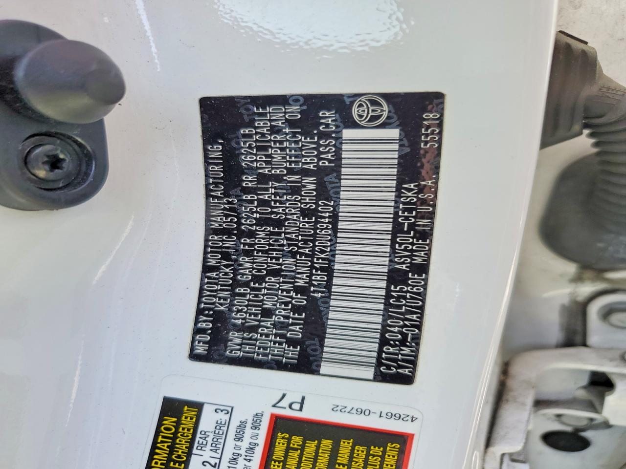 2013 TOYOTA CAMRY SE photo 23