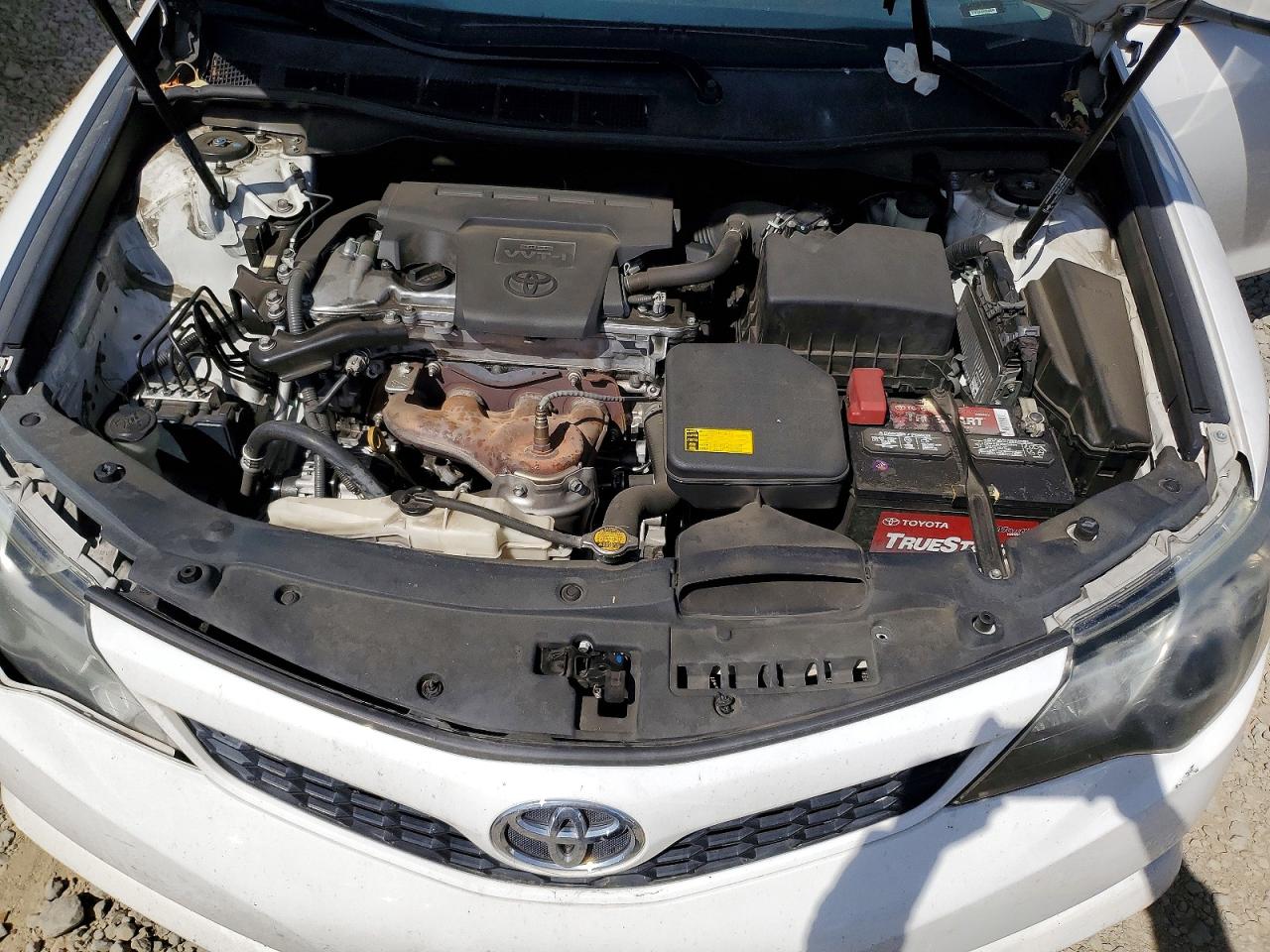 2013 TOYOTA CAMRY SE photo 21