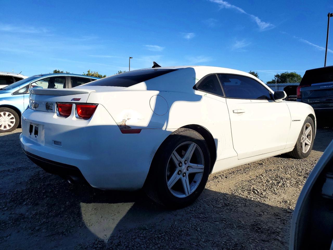 2011 CHEVROLET CAMARO LT photo 3