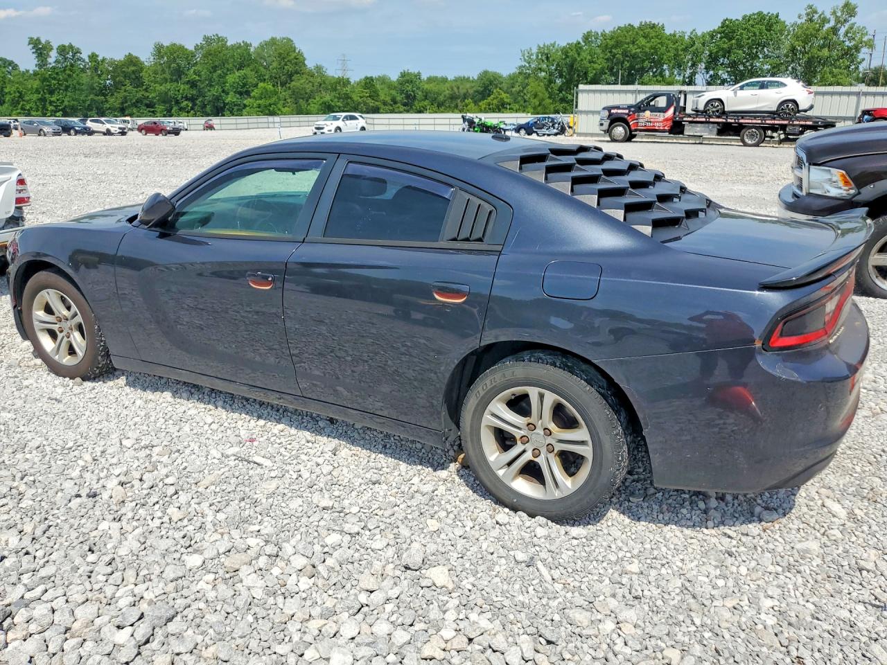 2016 DODGE CHARGER SE photo 4