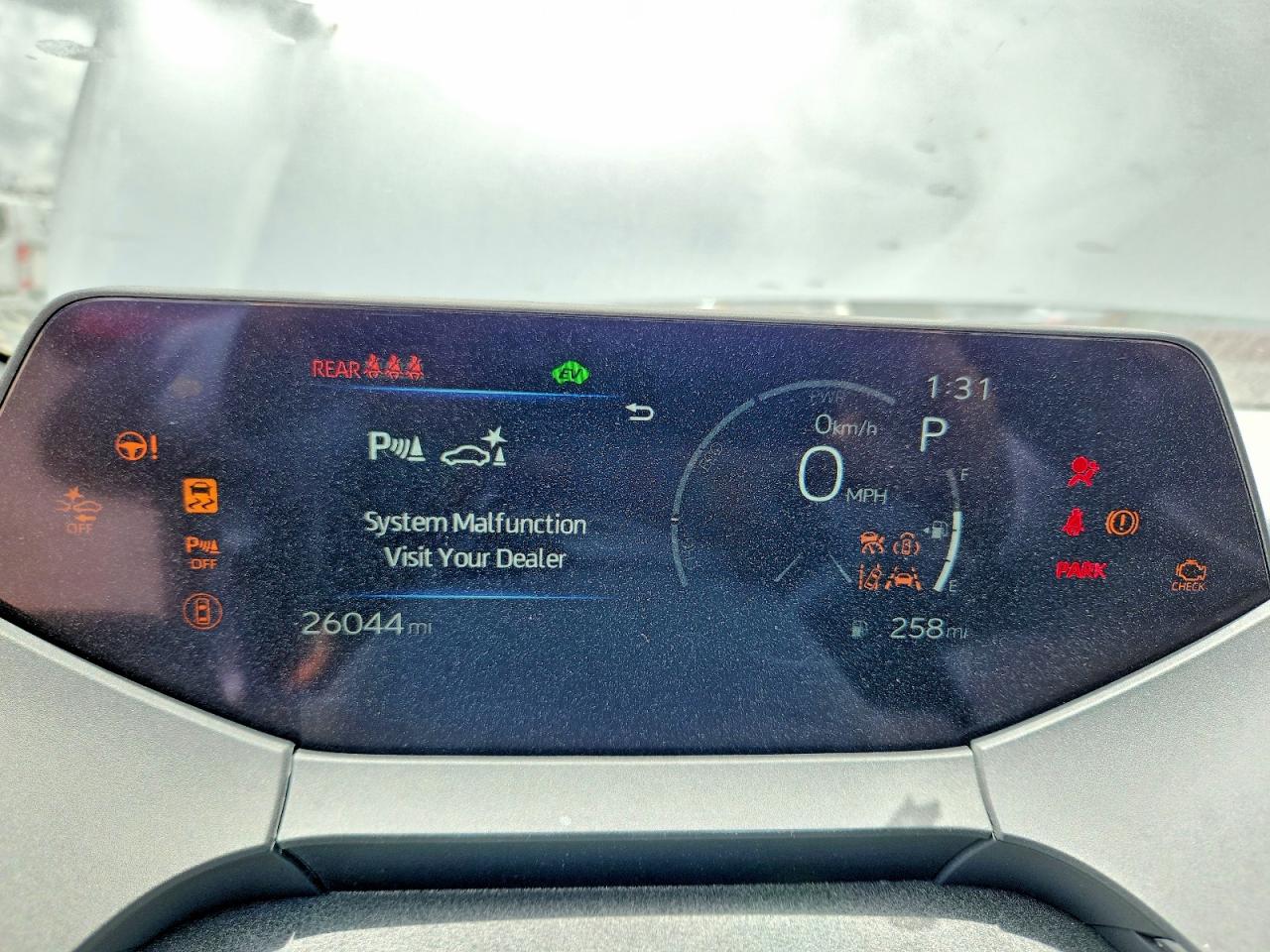 2024 TOYOTA PRIUS XLE photo 17