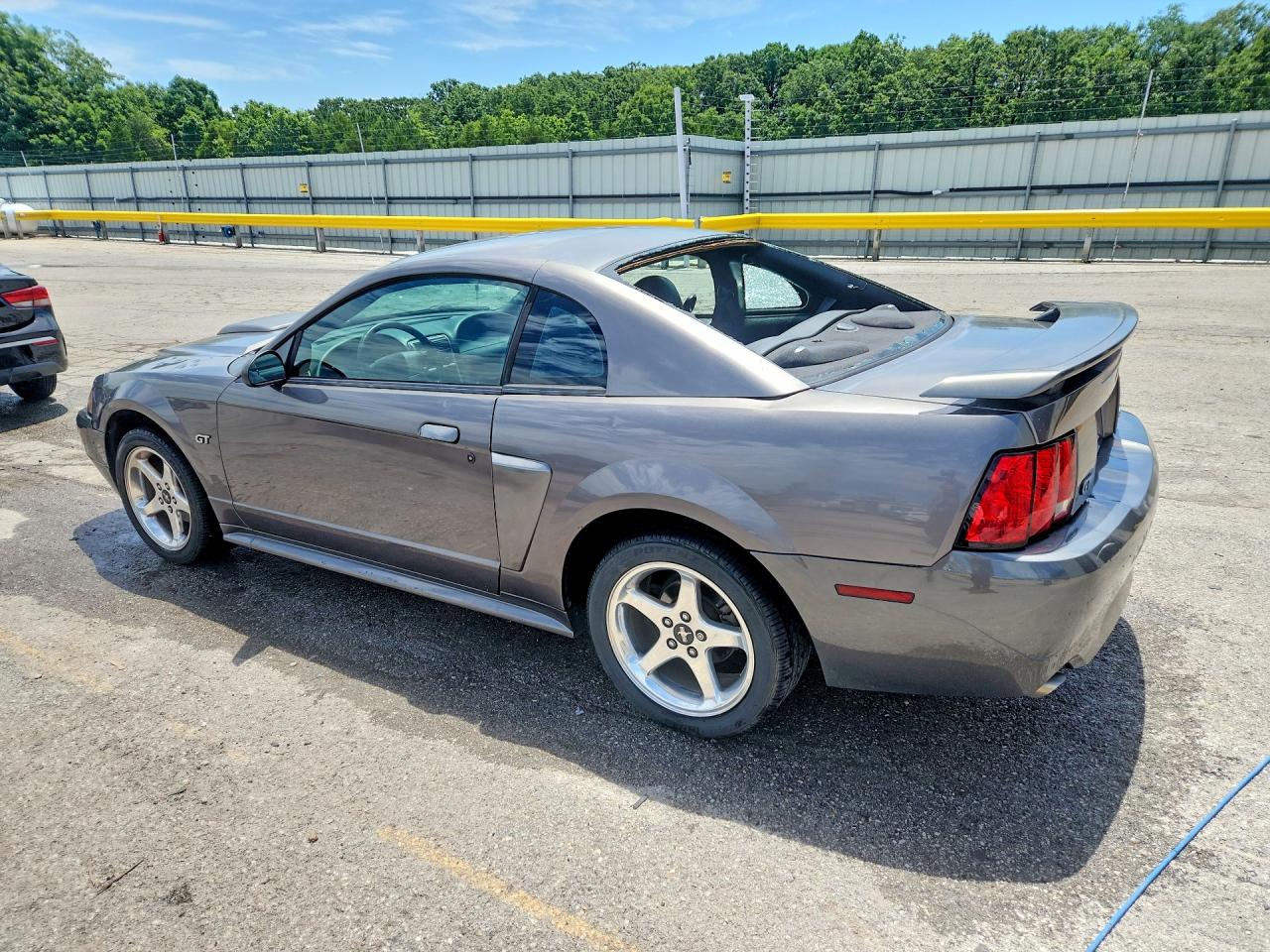 2003 FORD MUSTANG GT photo 4