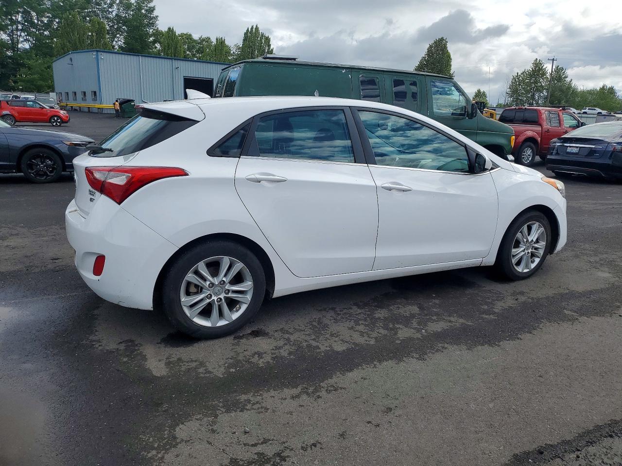 2013 HYUNDAI ELANTRA GT BASE photo 3