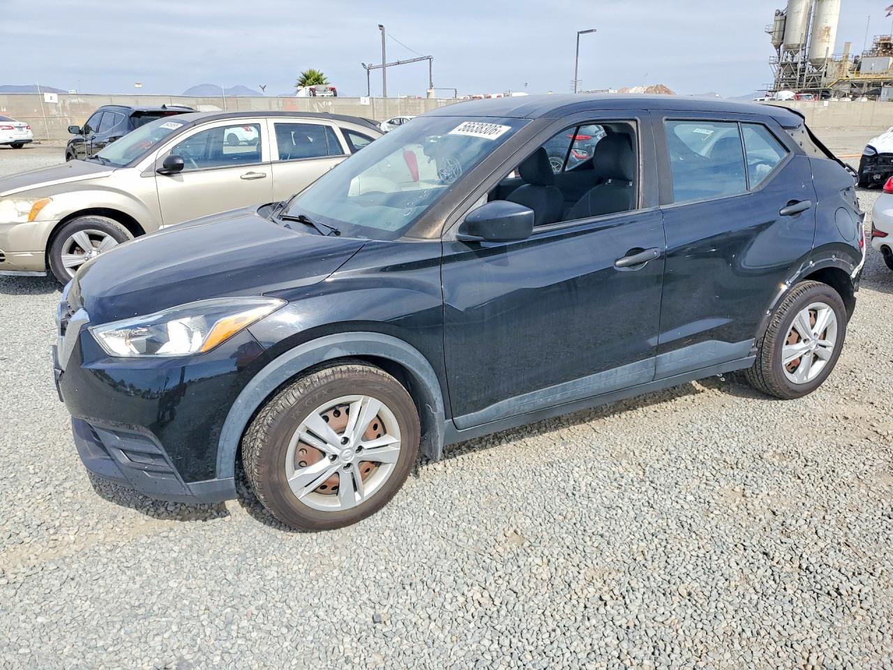 2020 NISSAN KICKS