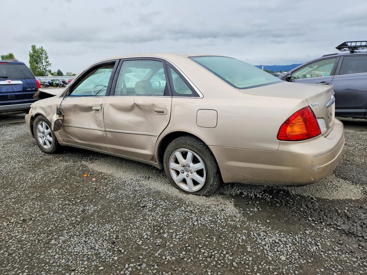 2002 TOYOTA AVALON XLS photo 2