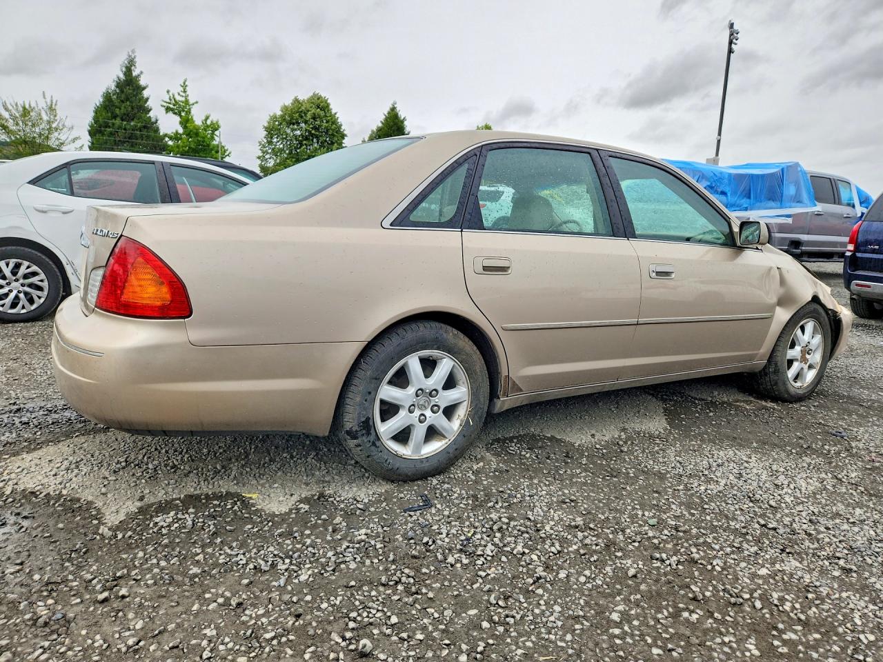 2002 TOYOTA AVALON XLS photo 3