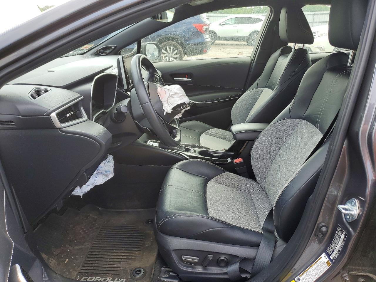 2021 TOYOTA COROLLA XSE photo 13