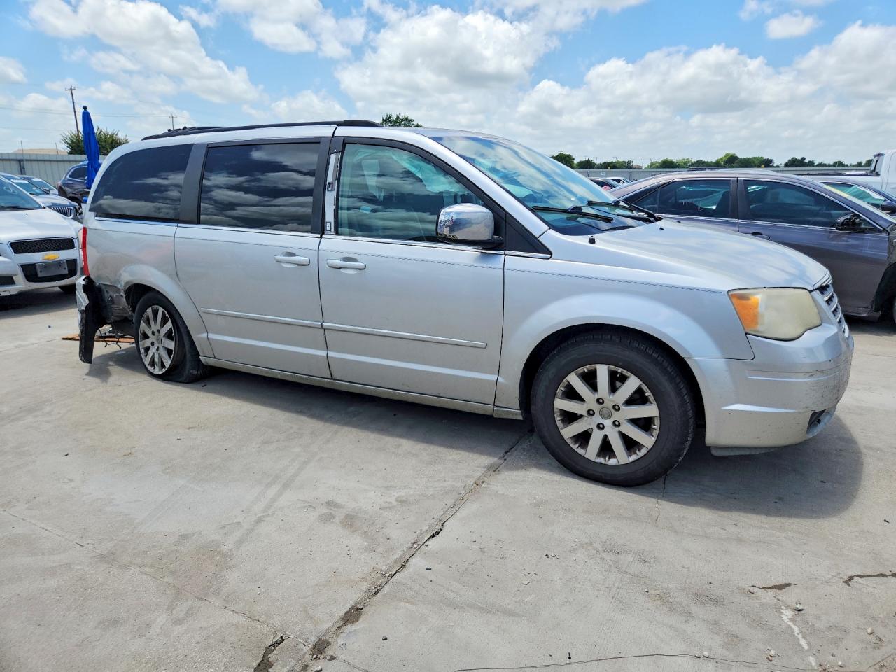2008 CHRYSLER TOWN & COUNTRY TOURING photo 7