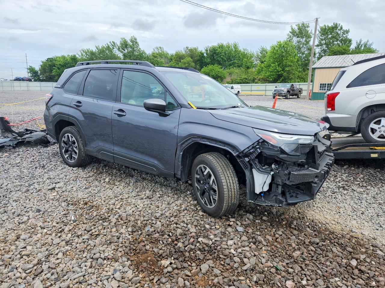 2025 SUBARU FORESTER PREMIUM photo 7