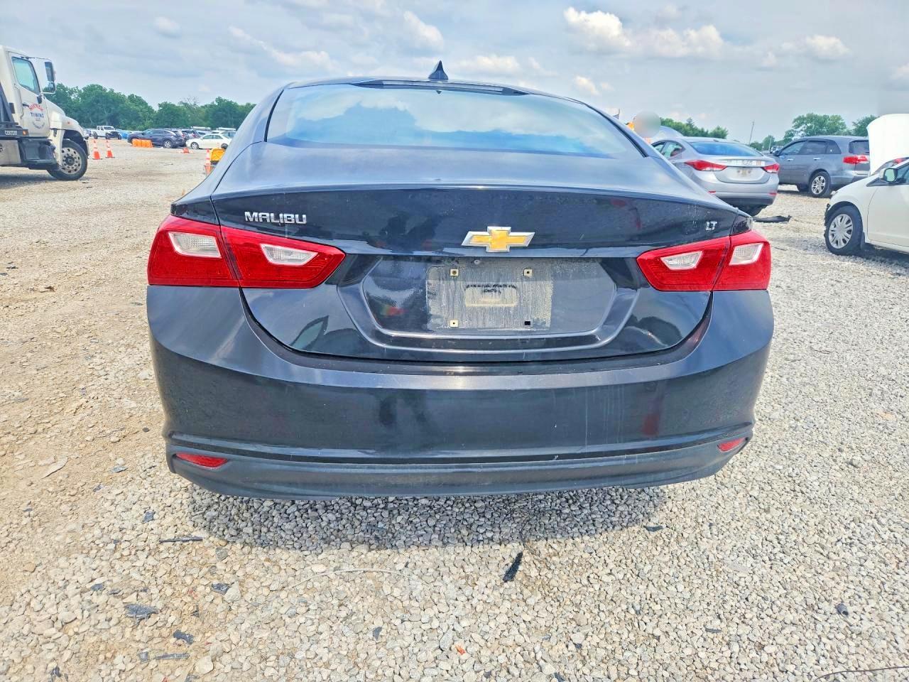 2016 CHEVROLET MALIBU LT photo 11