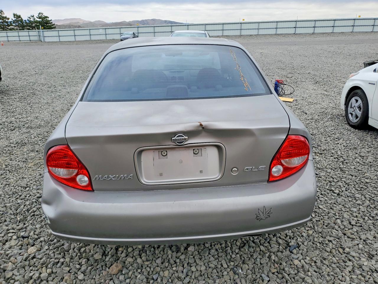 2000 NISSAN MAXIMA GXE photo 6