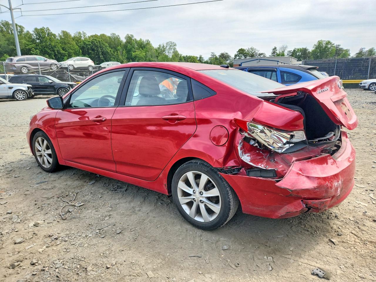 2012 HYUNDAI ACCENT GLS photo 4