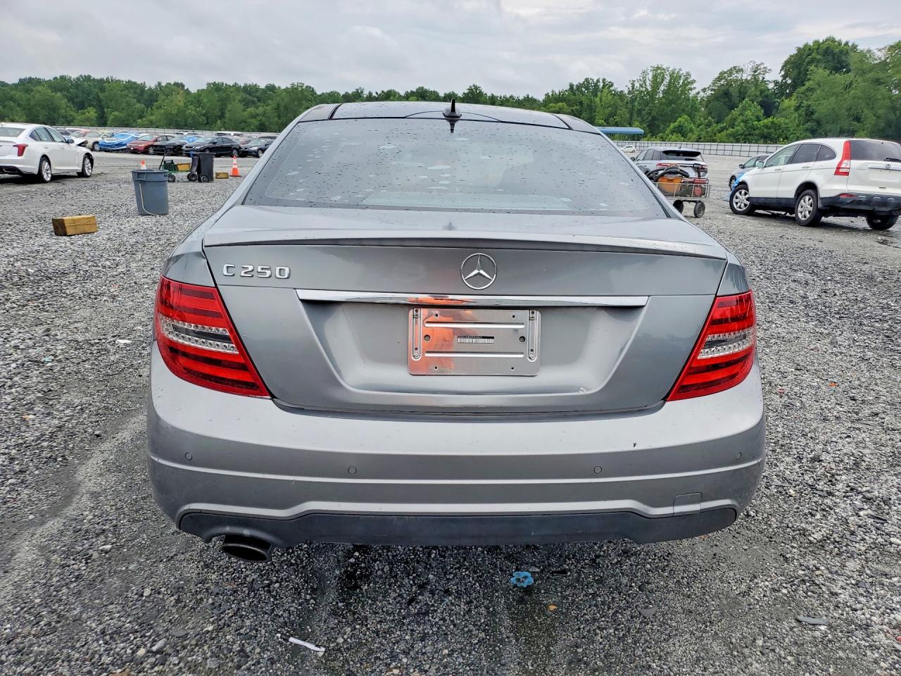 2013 MERCEDES-BENZ C 250 photo 11