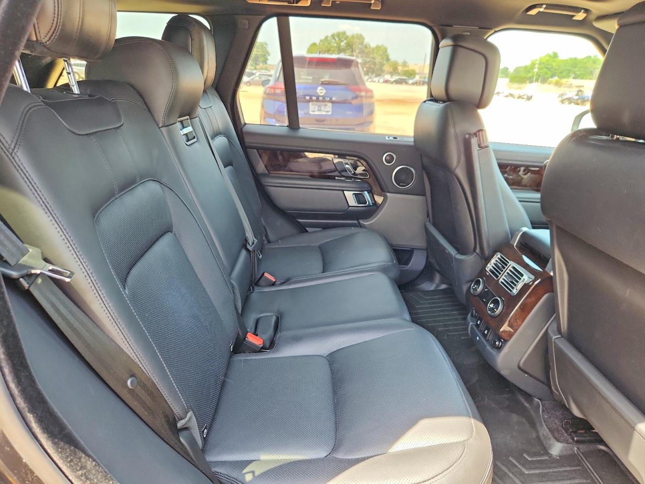 2020 LAND ROVER RANGE ROVER HSE photo 11
