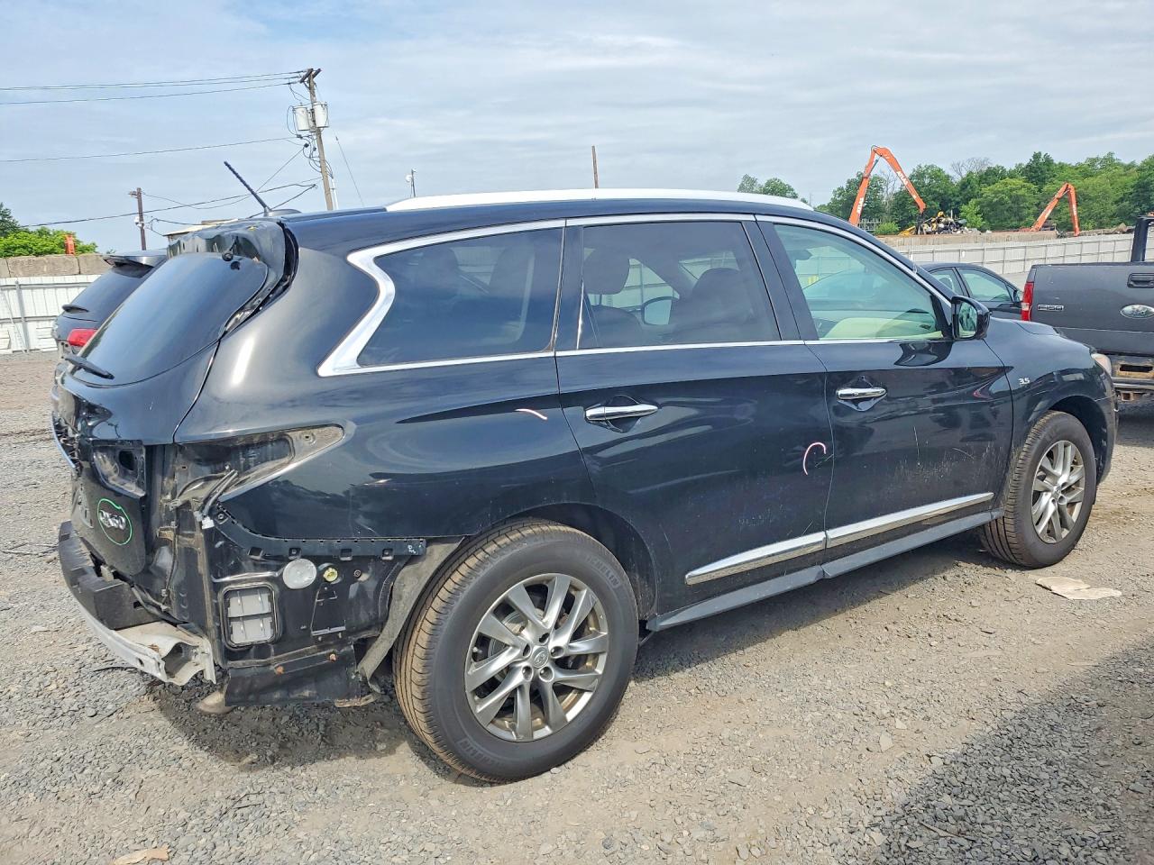 2014 INFINITI QX60 BASE photo 5