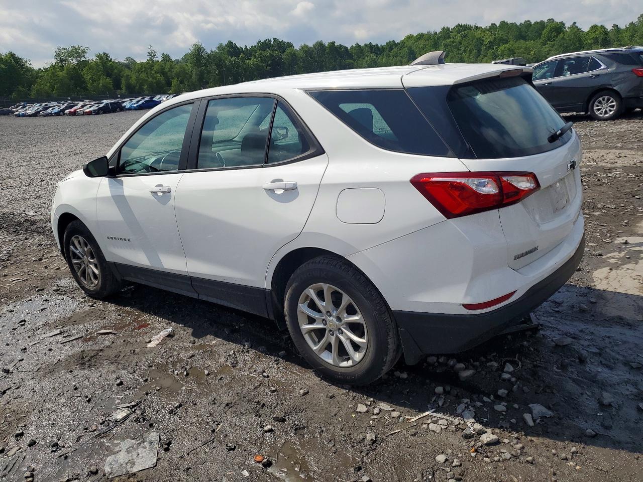 2020 CHEVROLET EQUINOX LS photo 2