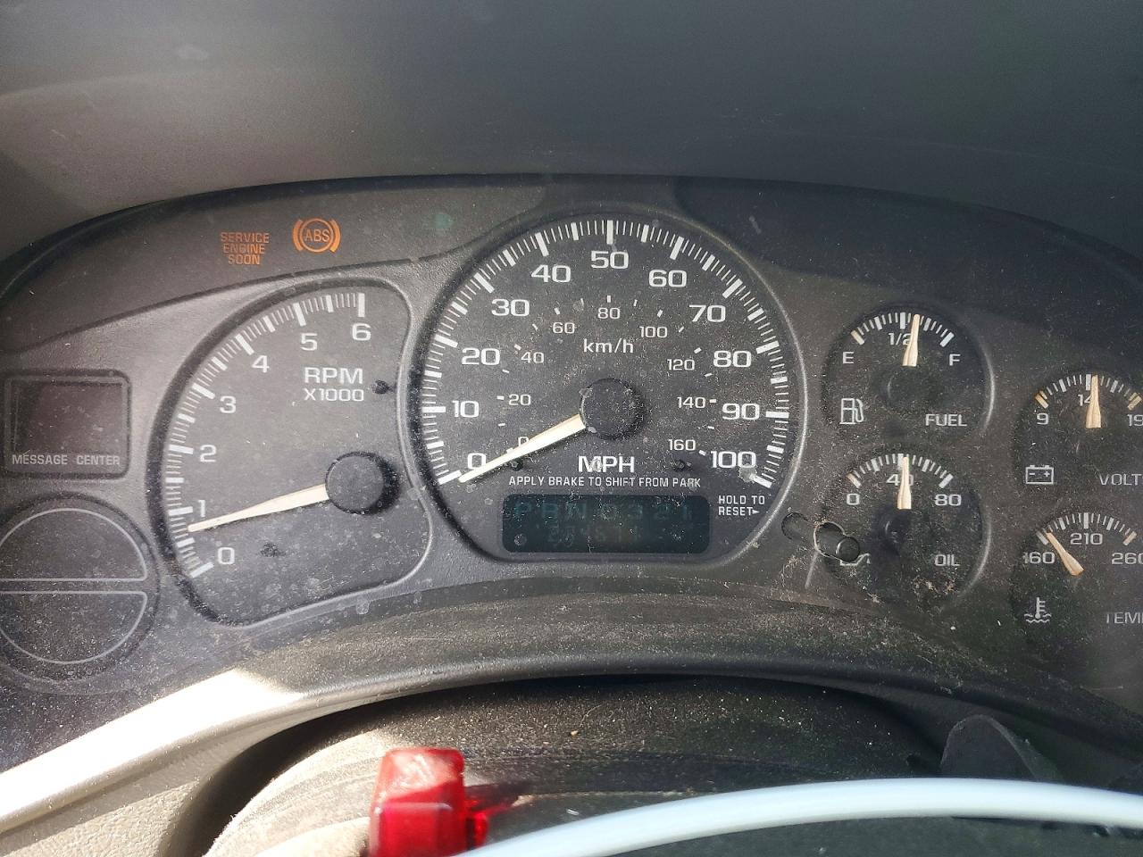 2002 GMC YUKON XL K1500 photo 17