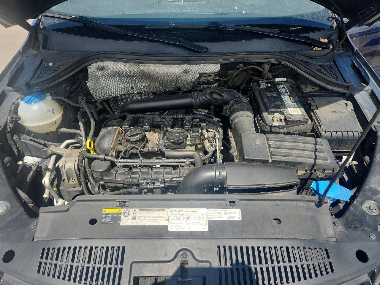 2016 VOLKSWAGEN TIGUAN S photo 23
