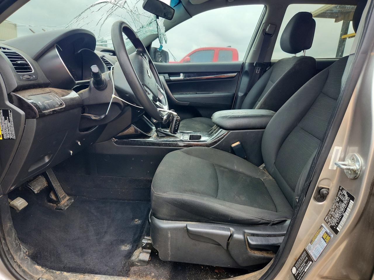 2015 KIA SORENTO LX photo 7