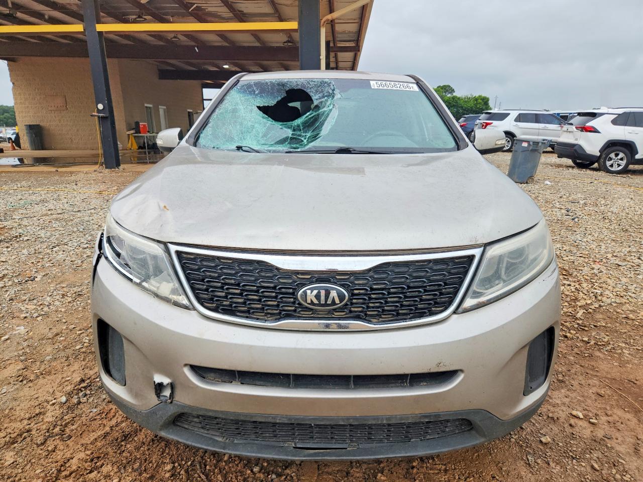 2015 KIA SORENTO LX photo 5