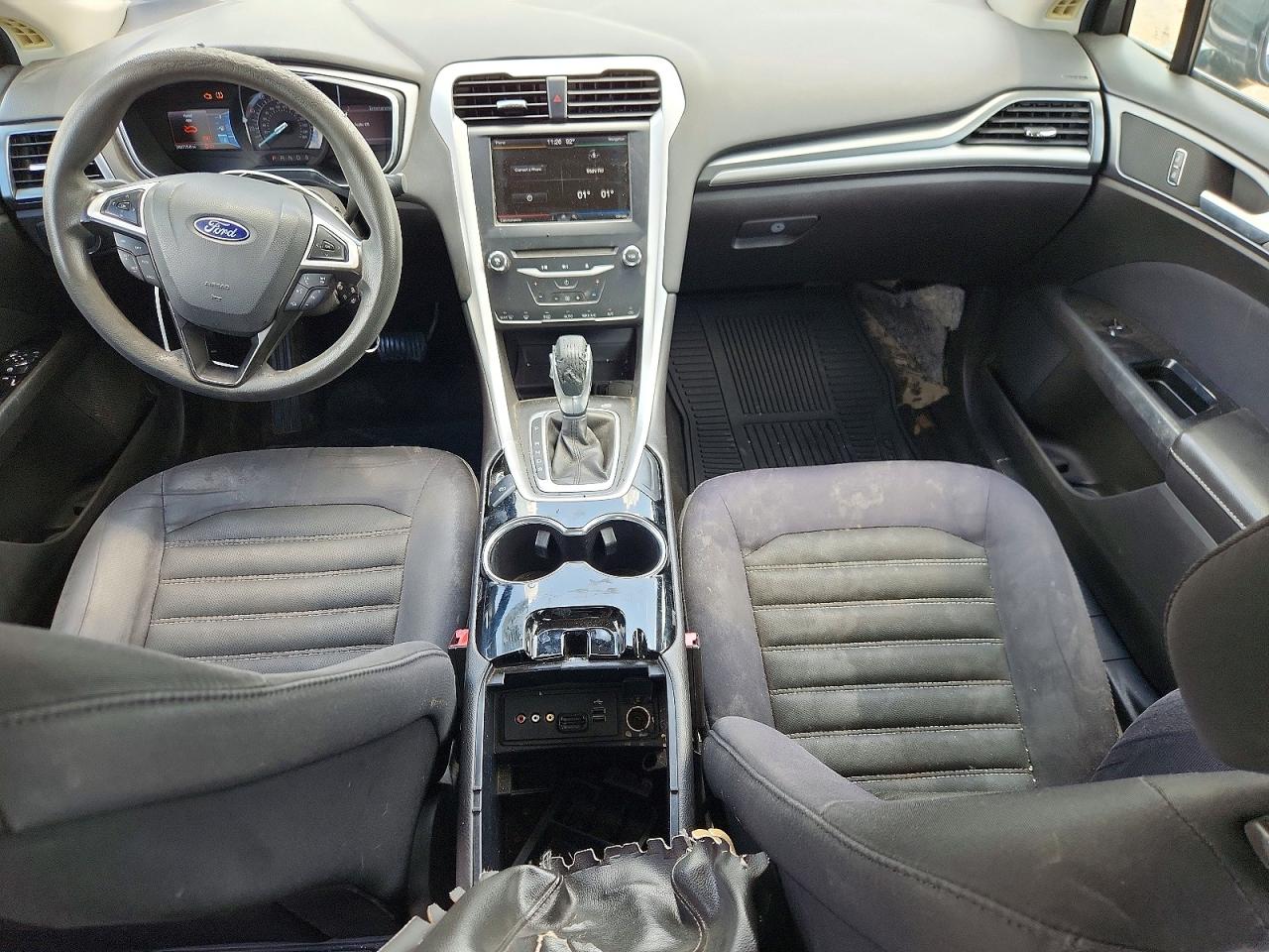 2014 FORD FUSION SE photo 15