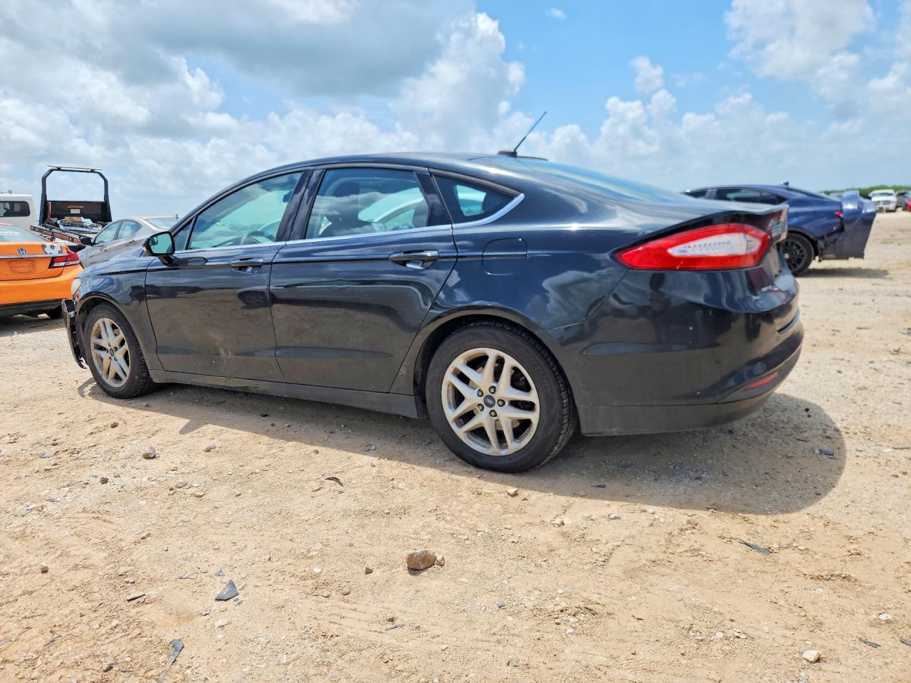 2014 FORD FUSION SE photo 3